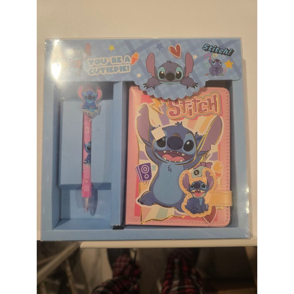 Disney Stitch Journal Notebook & Pen Gift Set New in Box